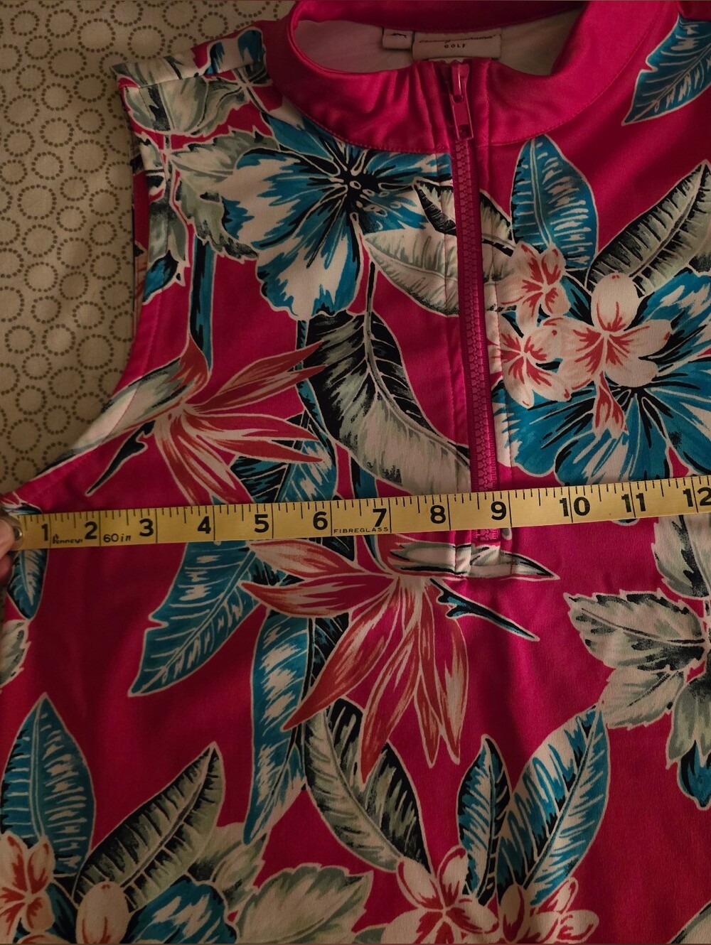 Tommy Bahama Golf Dress. Side Slit Pockets & Coordinating Bike Shorts. - Picture 7 of 8